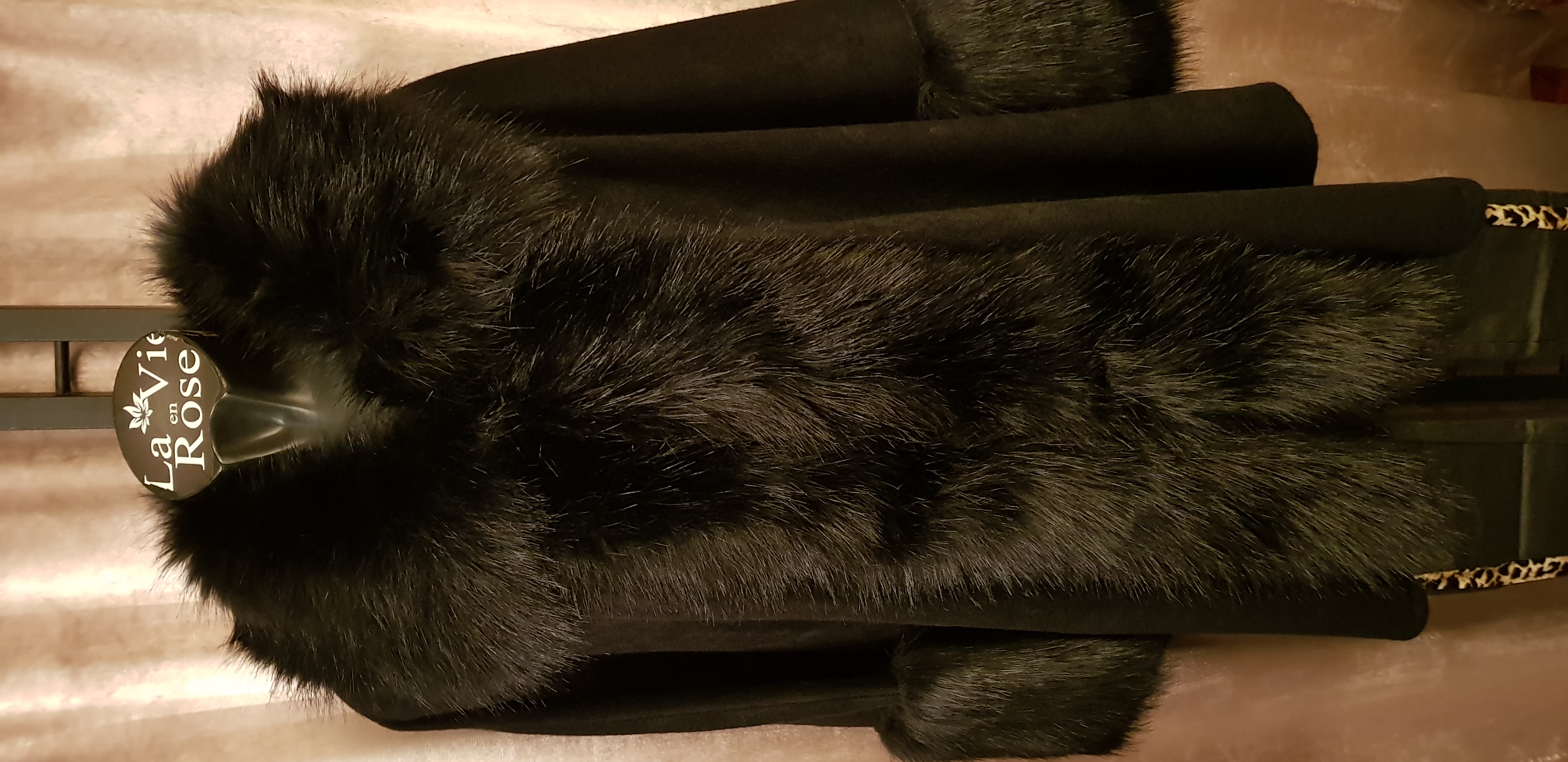 Poncho of cape zwart  met zwart imitatiebont