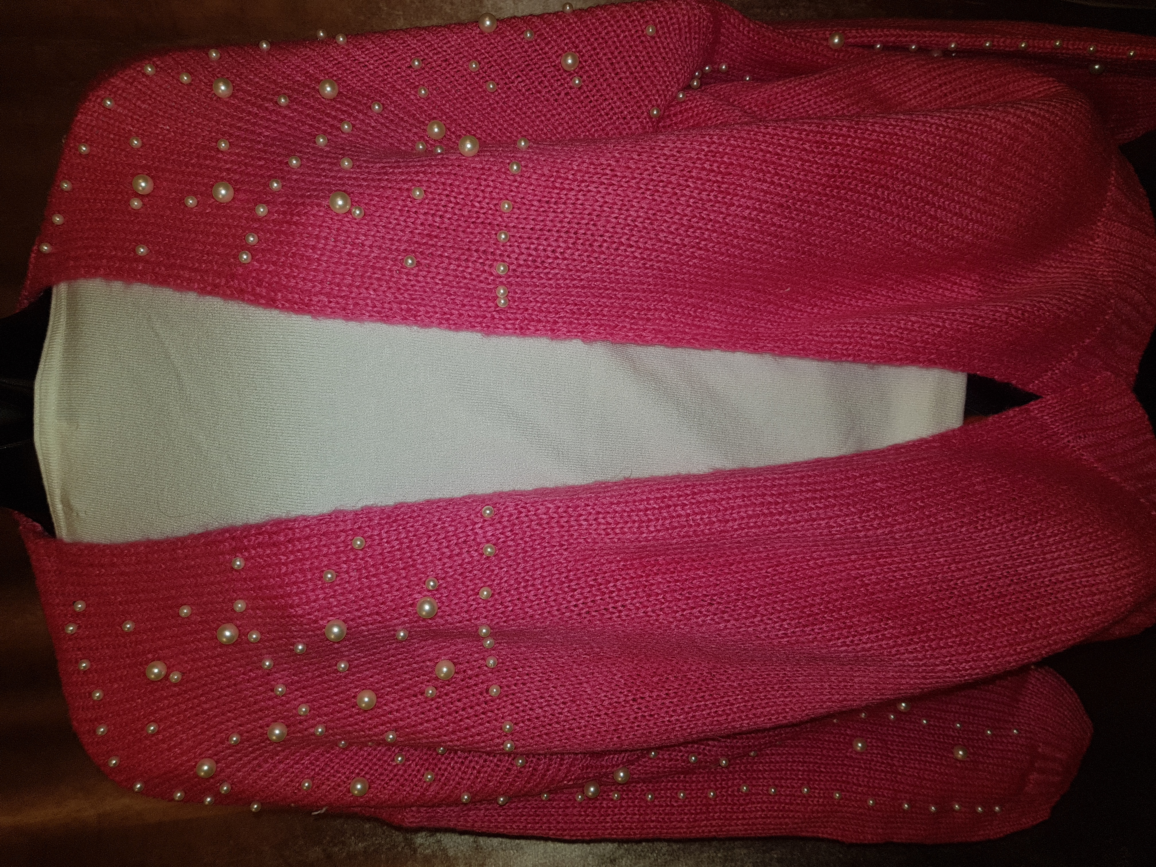 bernadettevest fuchsia met parels
