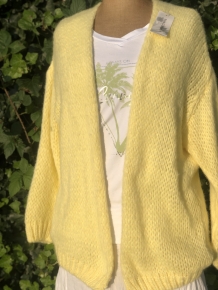 Bernadette-stijl vest zacht geel