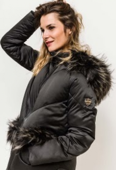 Keep me warm ! warme jas zwart met prachtig imitatiebontkraag